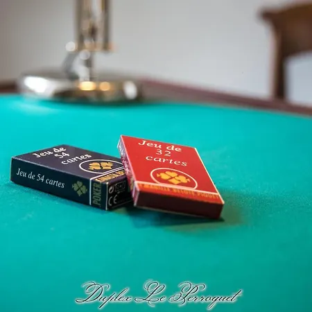 Апартаменты La Venelle Des Greniers A Sel *