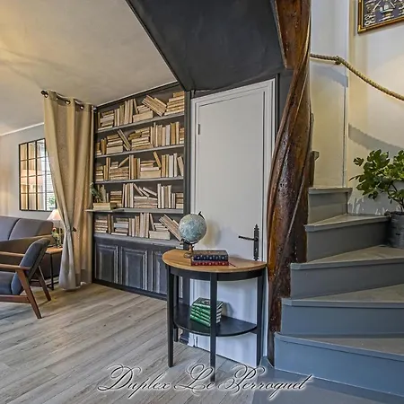 La Venelle Des Greniers A Sel * Онфлёр