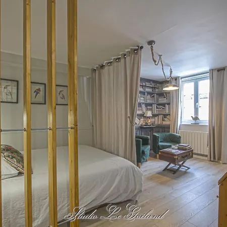 La Venelle Des Greniers A Sel Apartman
