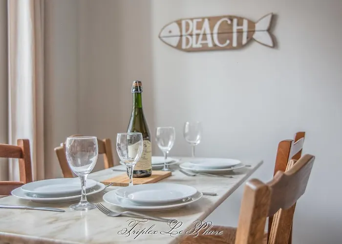 Апартаменты La Venelle Des Greniers A Sel *