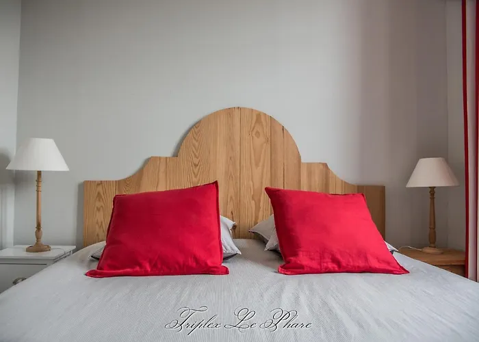 La Venelle Des Greniers A Sel * Онфлёр