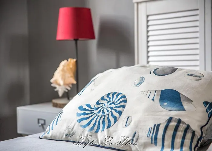 Апартаменты La Venelle Des Greniers A Sel *