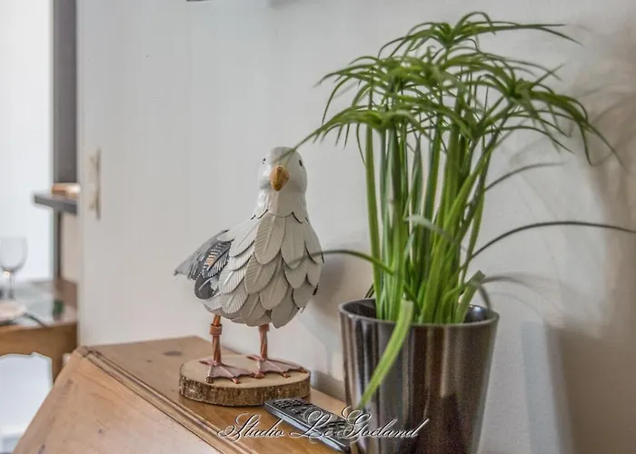 Апартаменты La Venelle Des Greniers A Sel