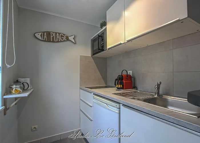 Апартаменты La Venelle Des Greniers A Sel