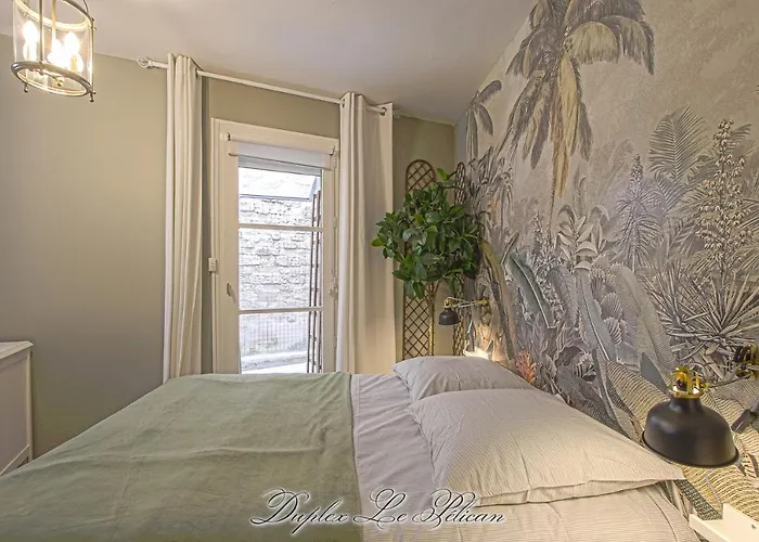 Апартаменты La Venelle Des Greniers A Sel