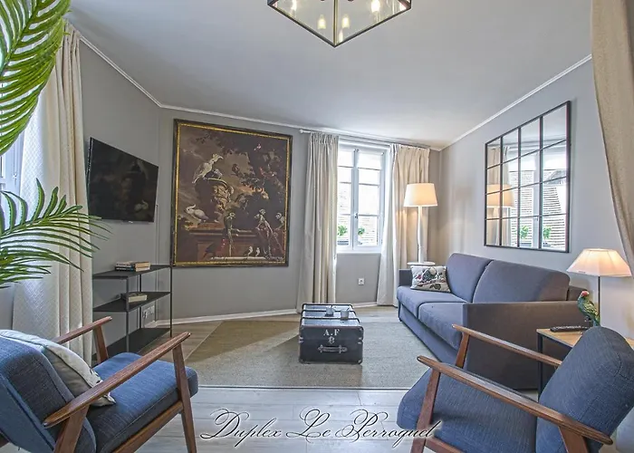 La Venelle Des Greniers A Sel * Онфлёр